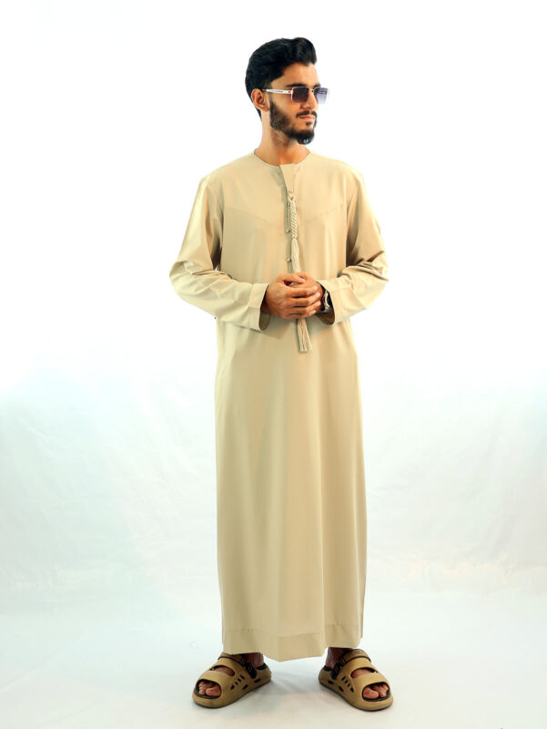 Emirate thobe beige