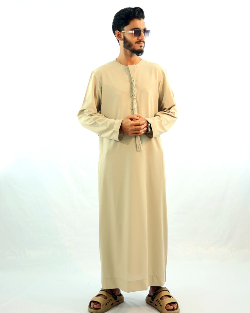 Emirate thobe beige