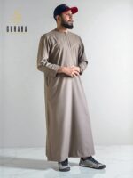 omani thobe