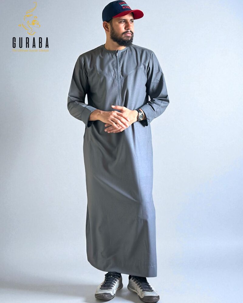 Omani Thobe