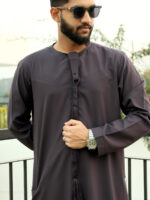 Emirate thobe violate