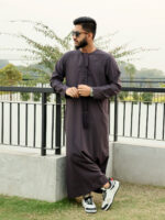 Emirate thobe violate