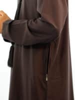 Emirate thobe violate