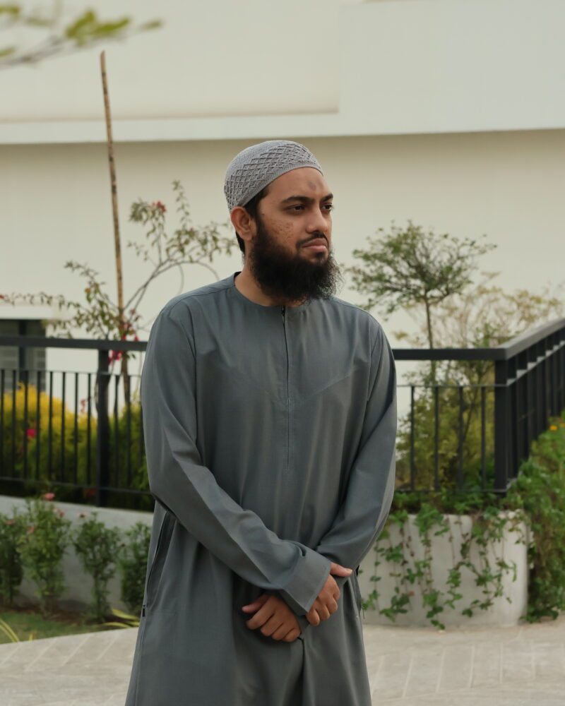 Omani Thobe Signature Series – Deep Ash